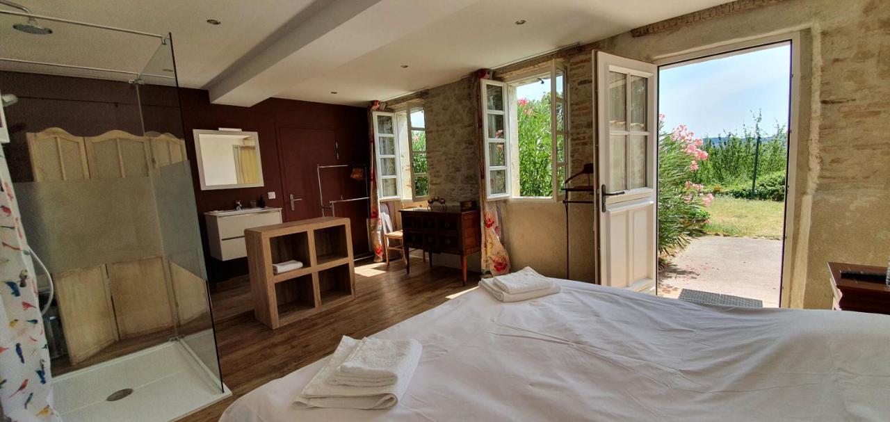 Bed and Breakfast Domaine D'En Naudet Teyssode Экстерьер фото